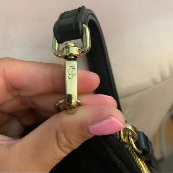 JUICY COUTURE VELOUR WRISTLET - Picture 4 of 7